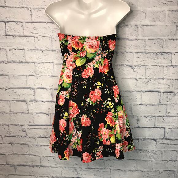 Better Be Pink Floral Girl Tube Dress - Picture 7 of 7